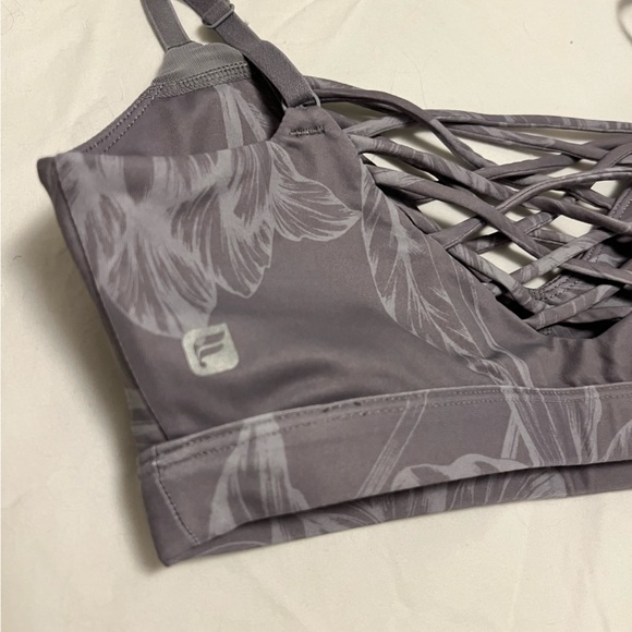 Fabletics set High waisted 7/8 Capri Leggings with matching strappy Sports Bra - Picture 6 of 11